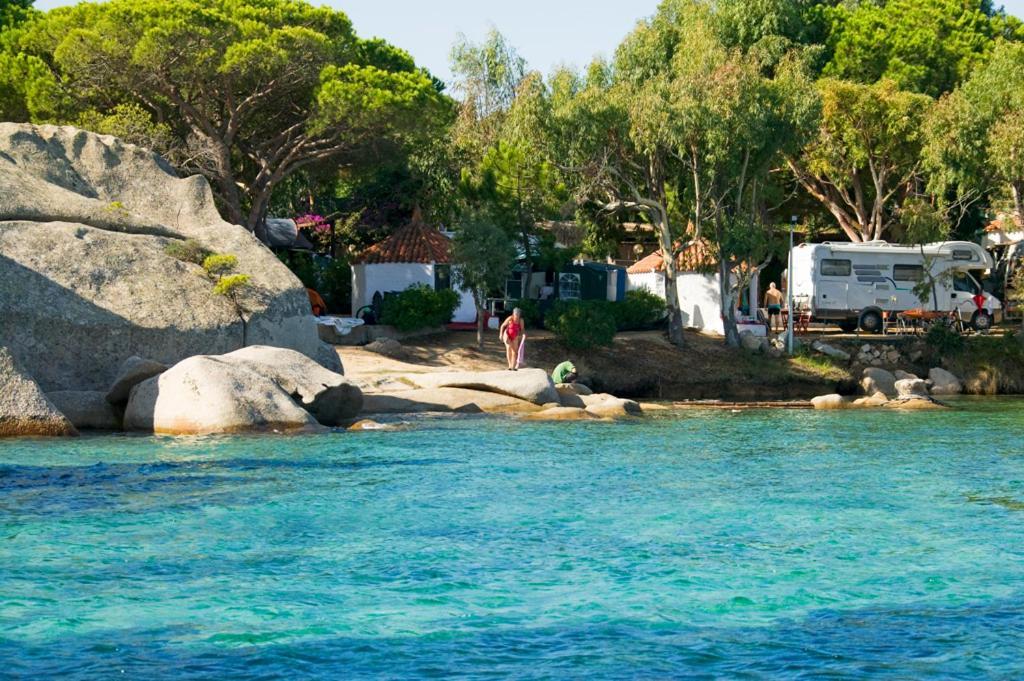 فندق Camping Baia Saraceno بالاو المظهر الخارجي الصورة