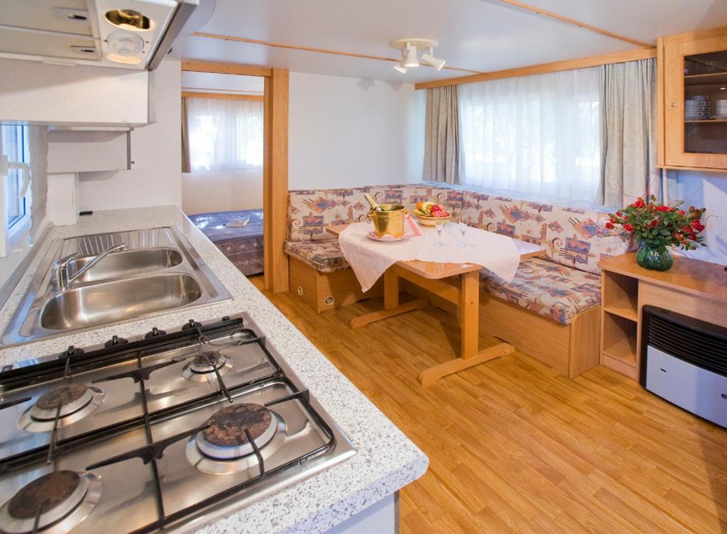 فندق Camping Baia Saraceno بالاو الغرفة الصورة